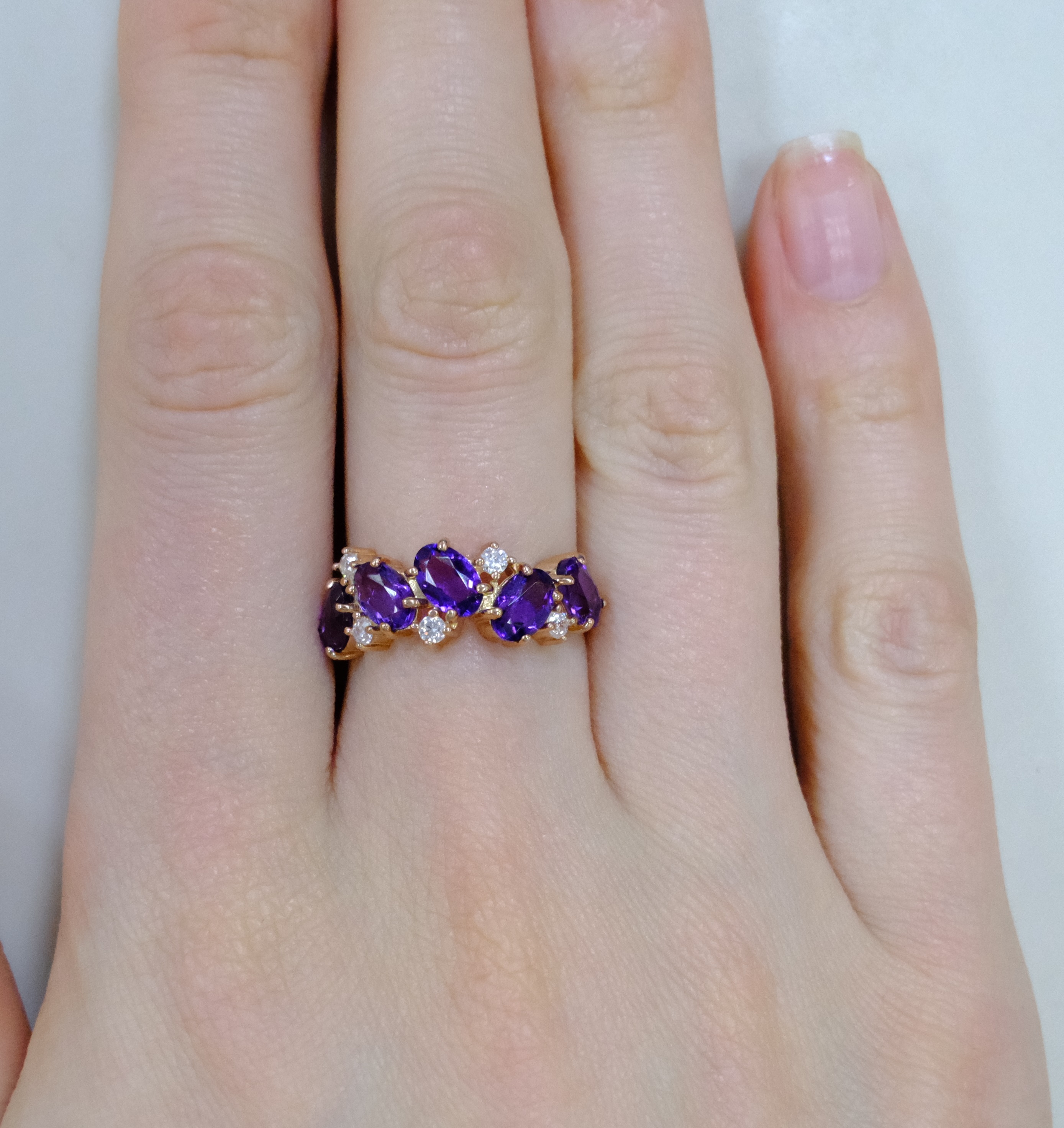 Серебряное кольцо с аметистами